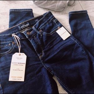 NWOT luck brand skinny jeans size 2